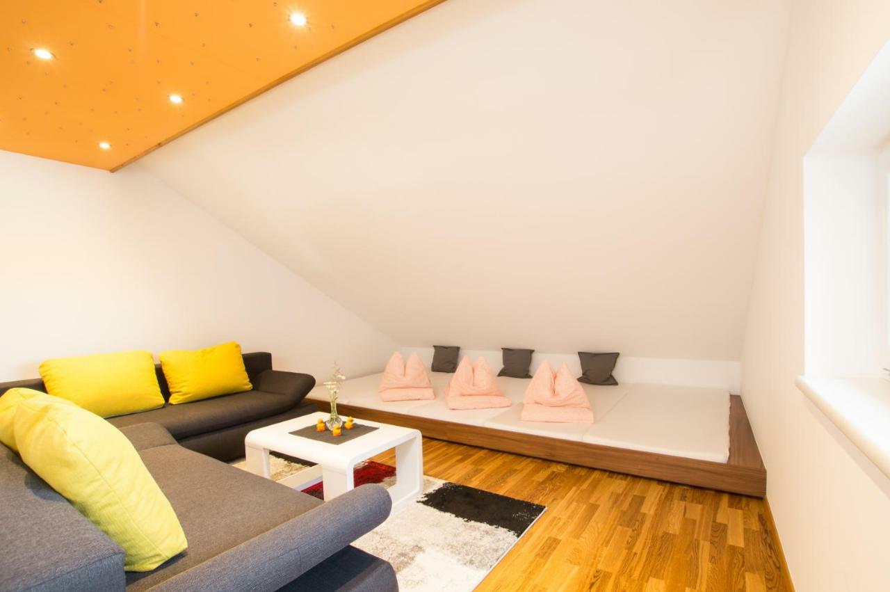Vila Schnatterhof Lambrechten Exteriér fotografie